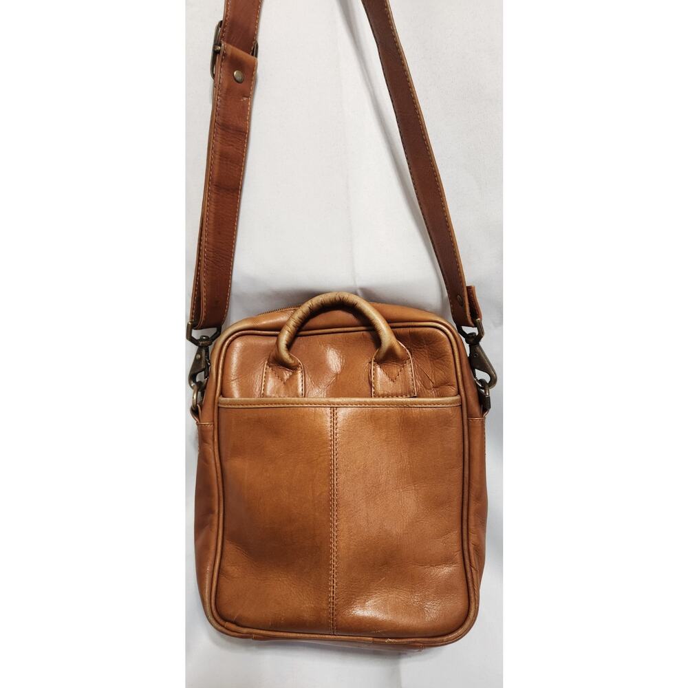 Claire Chase Manbag Saddle Tan Leather Crossbody Strap Beautiful Patina - Picture 6 of 11
